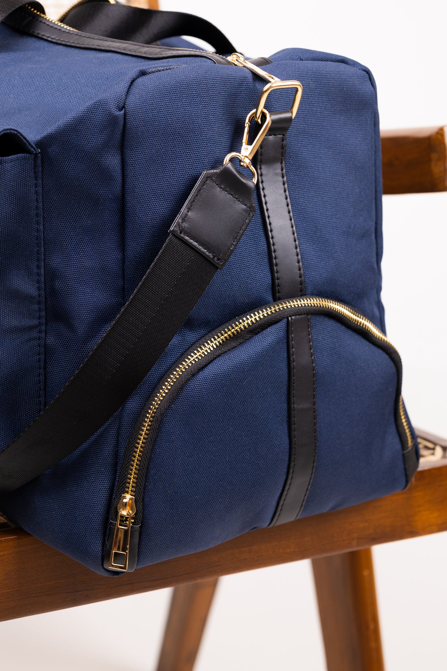 The Expedition Pro Duffle- Navy