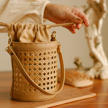 Rattan Weave Bucket Bag - Nude