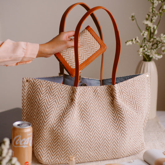 The Essential Tote Bag- Nude
